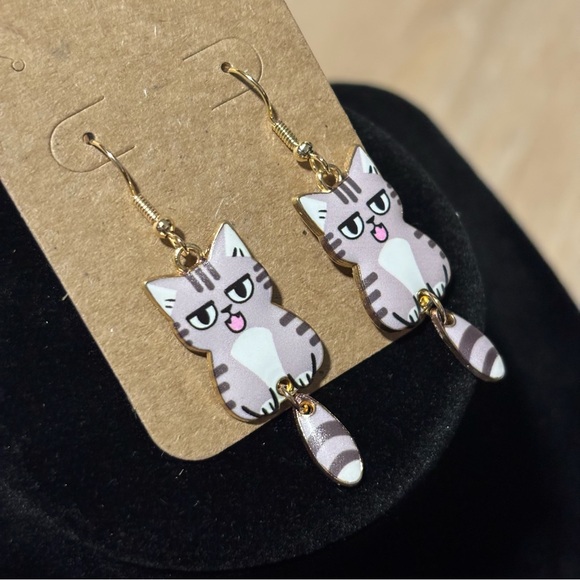 Cute Hungry/Annoyed Tabby Cat with Dangle Tail, Hook Earrings - Cute Kitty Cat - Picture 8 of 10